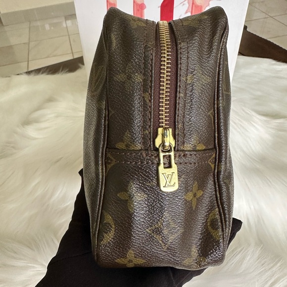 Vintage Vanity Clutch - Picture 6 of 15